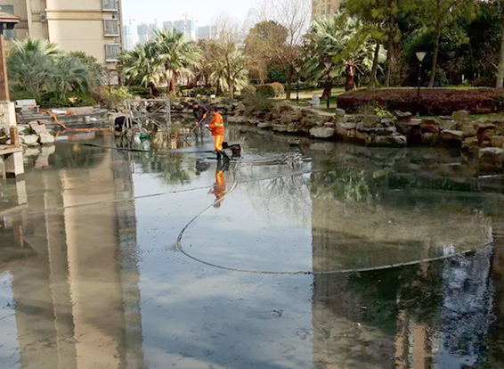 绥阳景观池淤泥清理